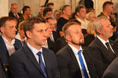 PETROV PETROV