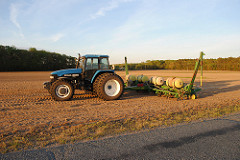 TRAKTOR TRAKTOR